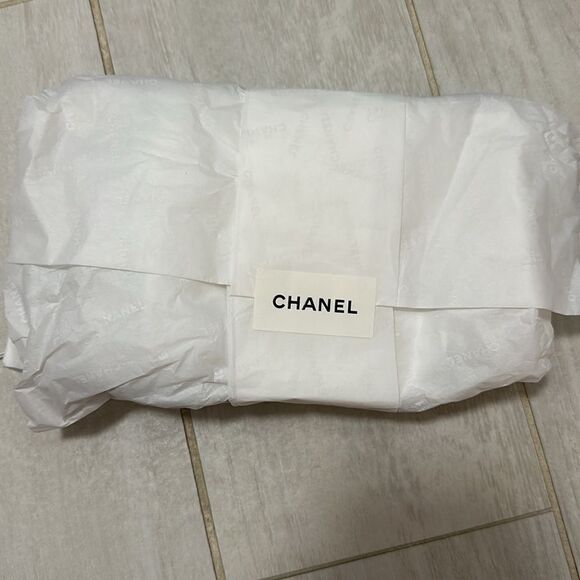 NWT Chanel rainbow beanie OS main image 4